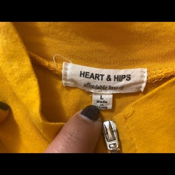 Yellow long sleeve crop top - Picture 2 of 3